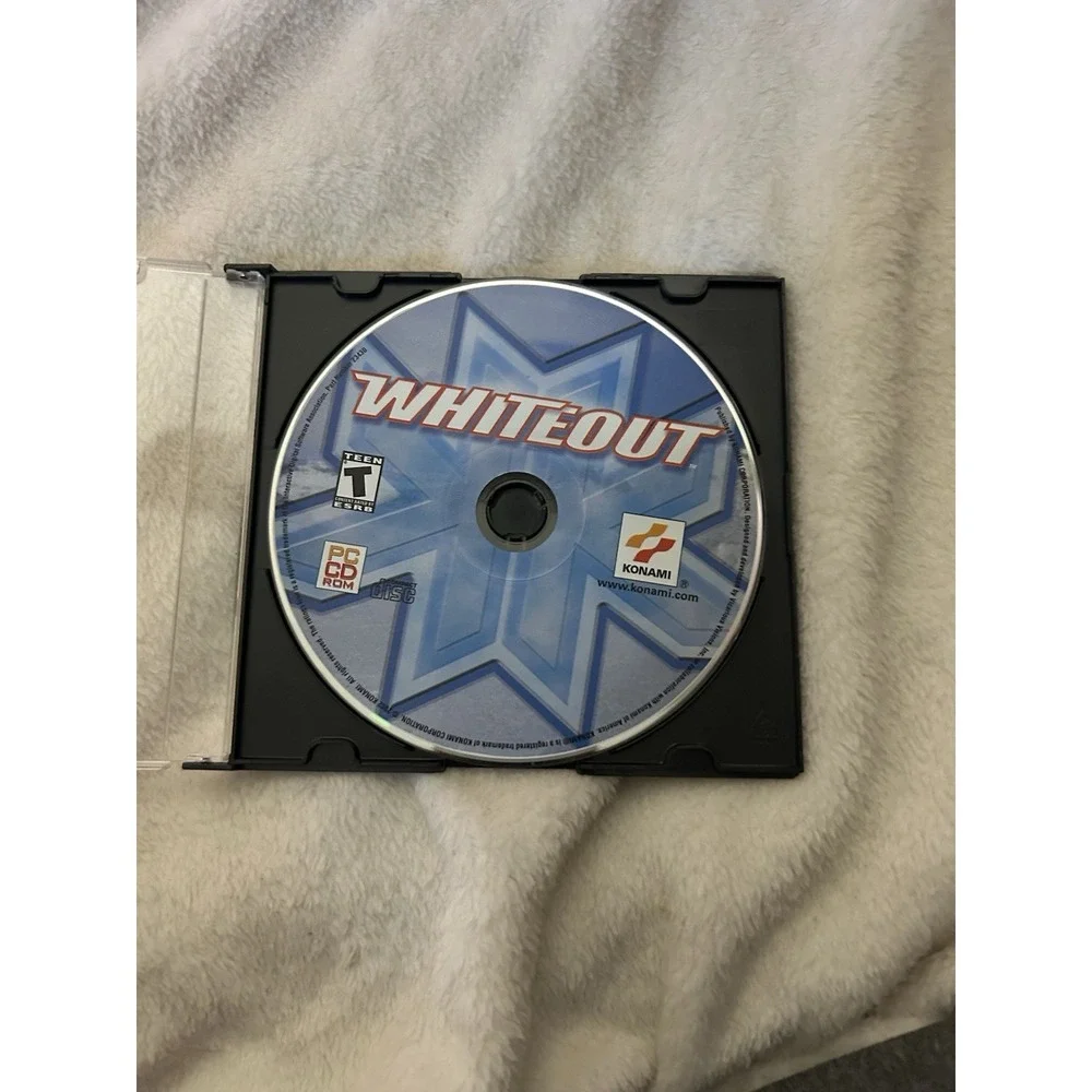Whiteout (PC, 2002)‎ Disc Only